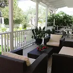 Twin Apartment